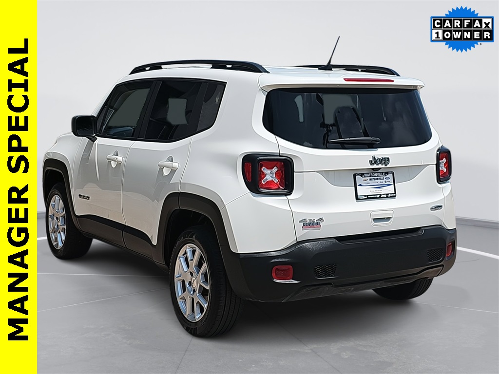 2022 Jeep Renegade Latitude photo 4