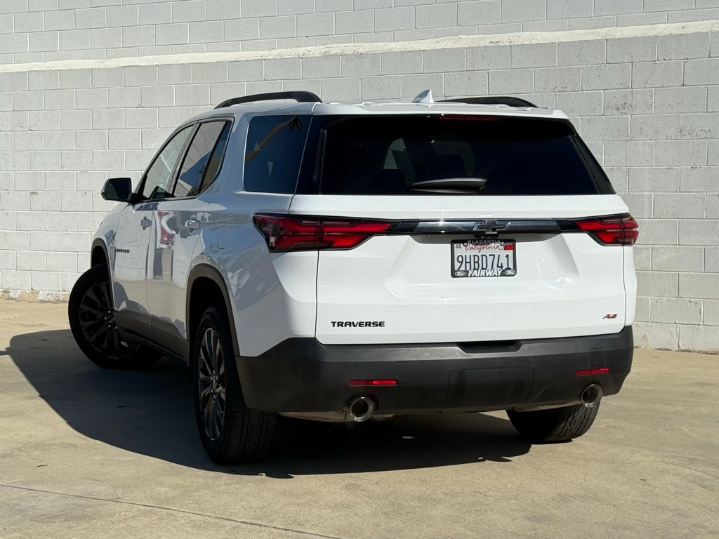 2023 Chevrolet Traverse RS photo 2