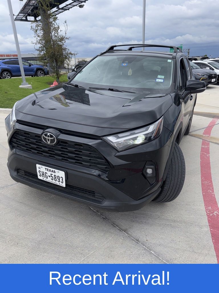 2022 Toyota RAV4 XLE Premium