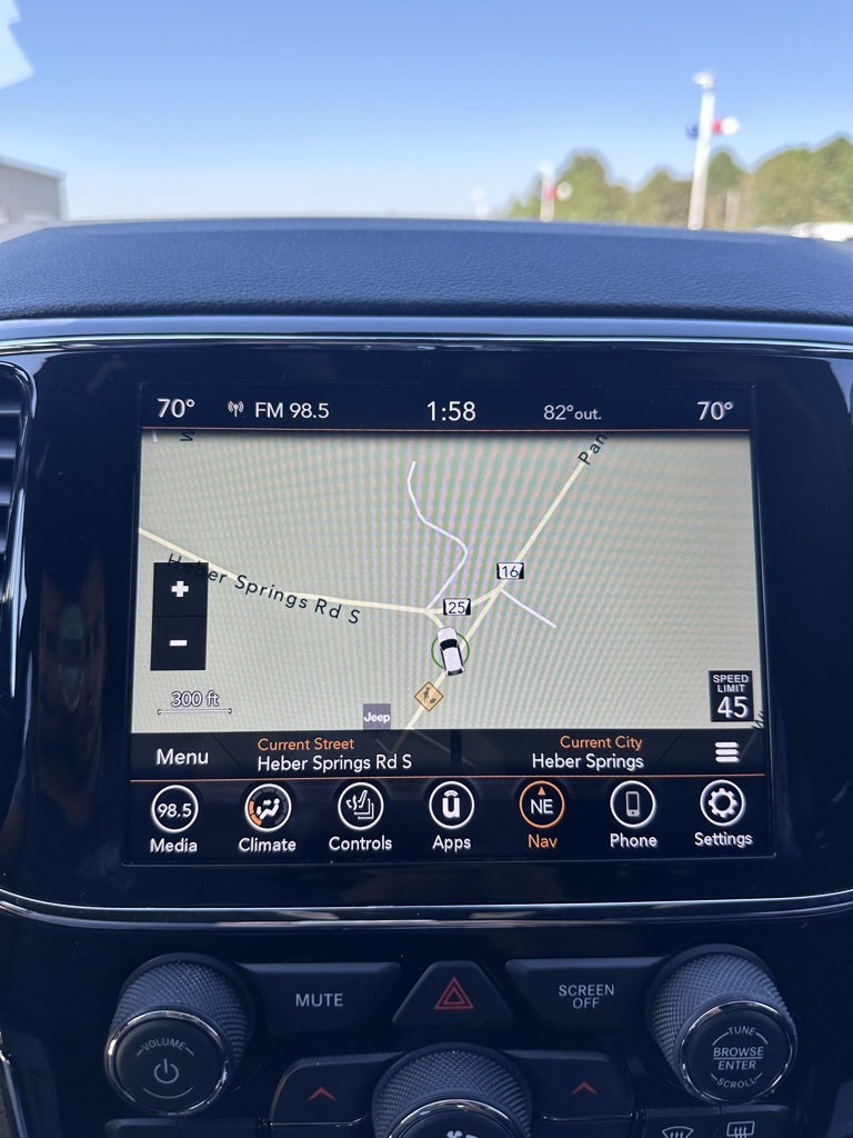 2022 Jeep Cherokee Laredo X photo 22
