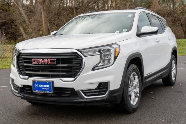 2022 Gmc Terrain SLE photo 2