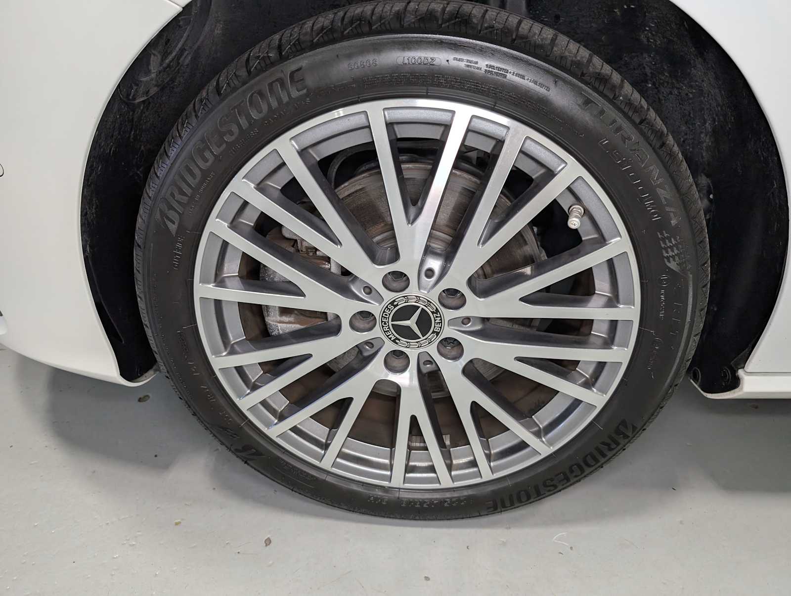 2025 Mercedes Benz CLA 250 4MATIC photo 3