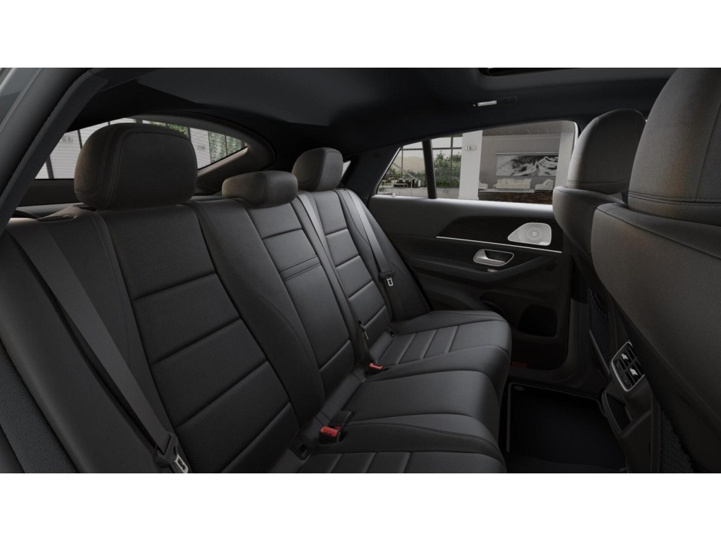 2026 Mercedes Benz GLE 450 4MATIC photo 3