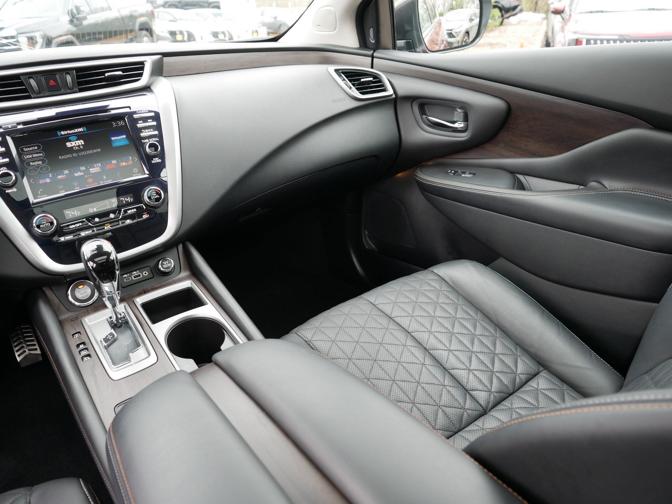 2022 Nissan Murano Platinum photo 11