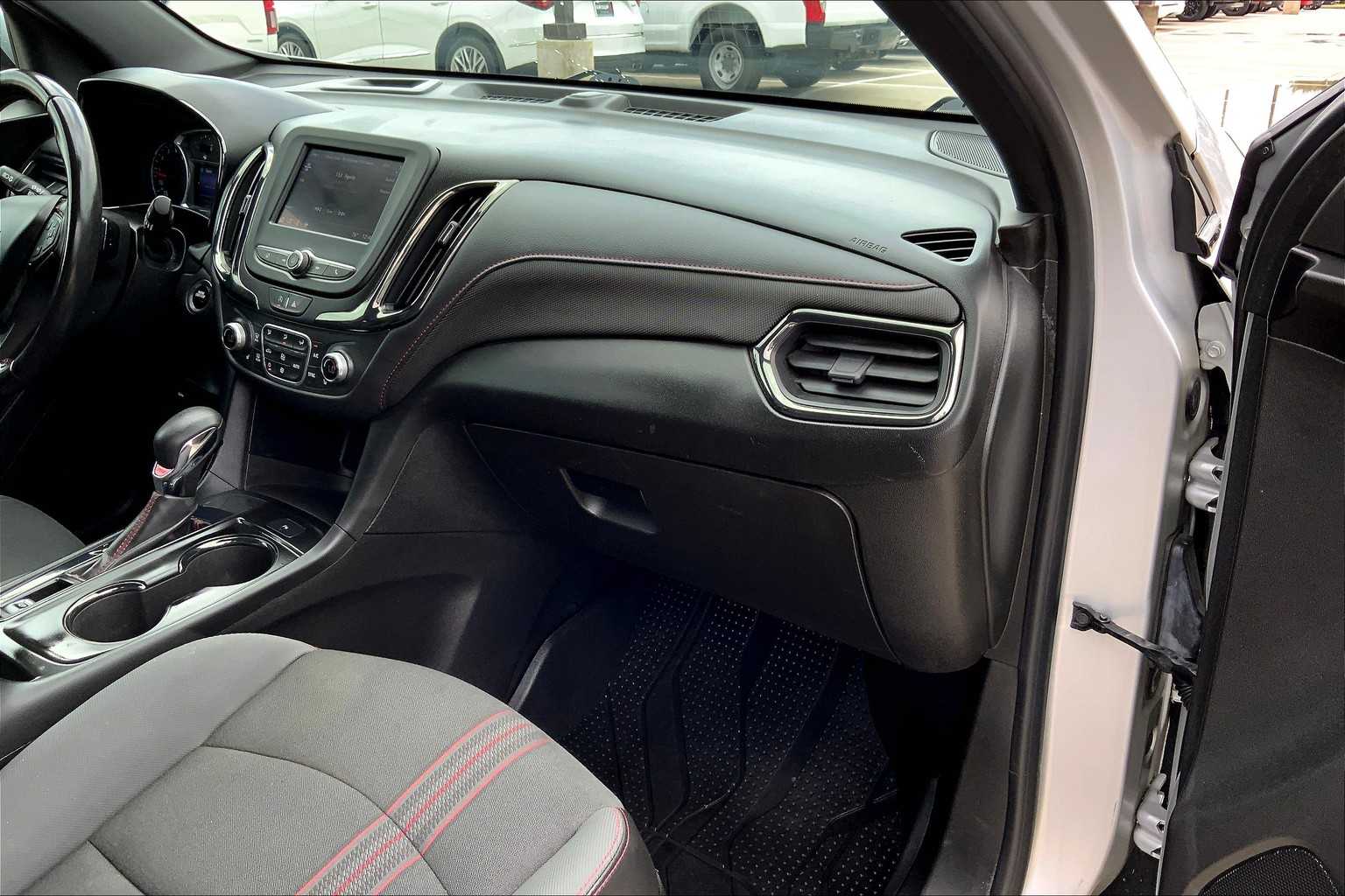 2022 Chevrolet Equinox RS photo 17