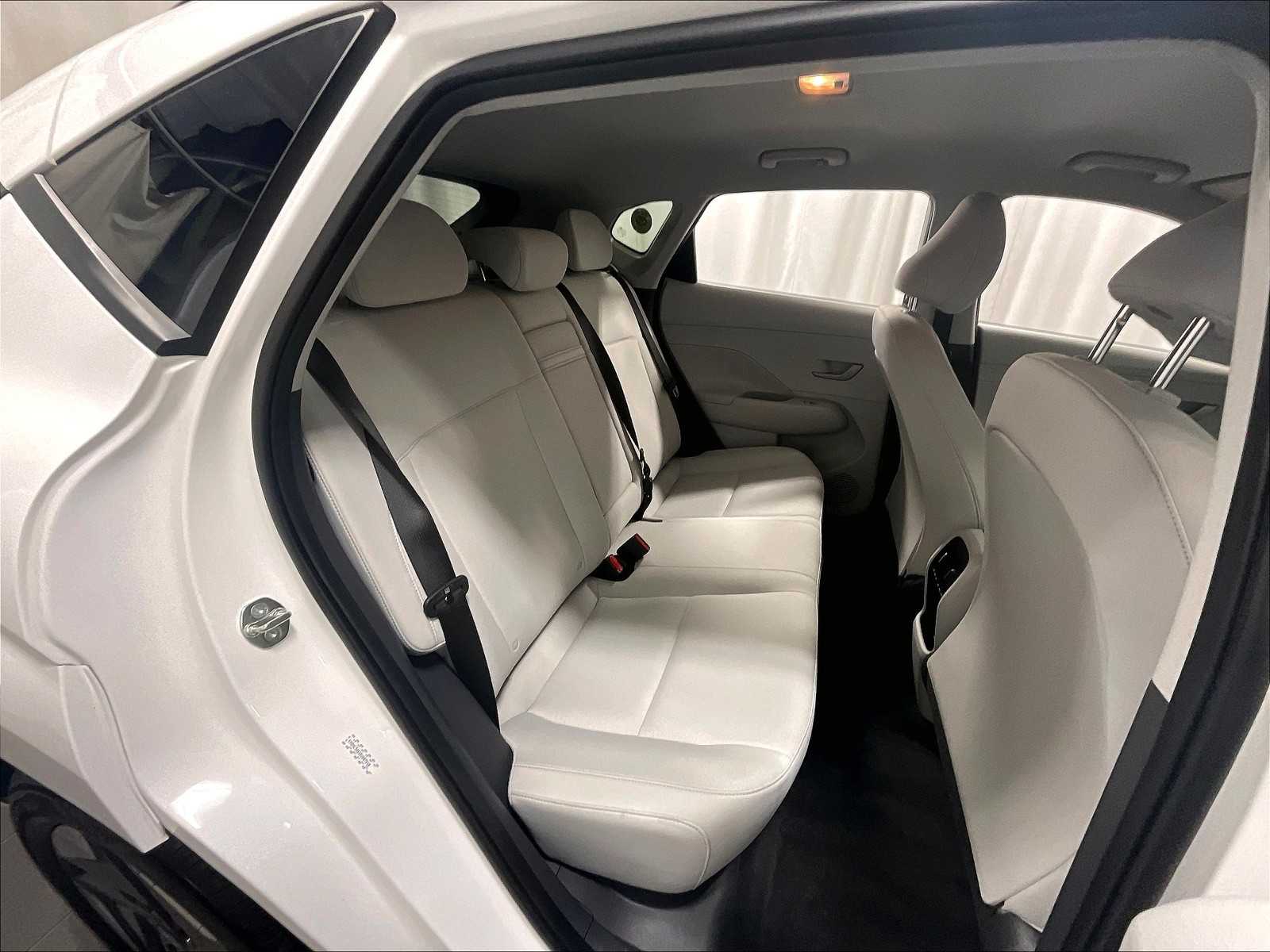 2024 Hyundai Kona Electric SEL photo 16