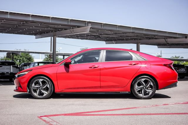 2023 Hyundai Elantra SEL Convenience photo 4