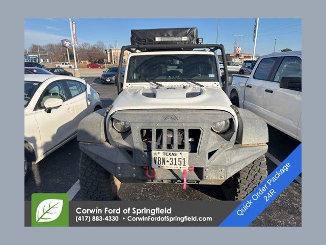 2015 Jeep Wrangler Unlimited Rubicon's photo