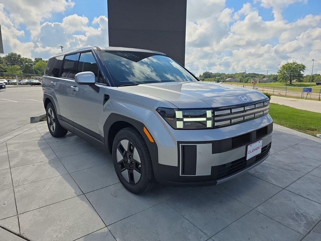 2026 Hyundai Santa Fe SE photo 3