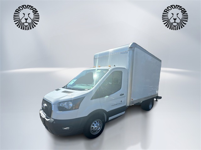 2024 Ford Transit Cutaway Base's photo