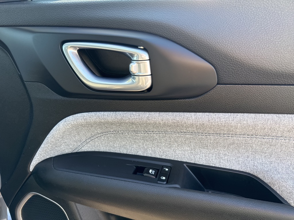 2024 Jeep Compass Latitude photo 31