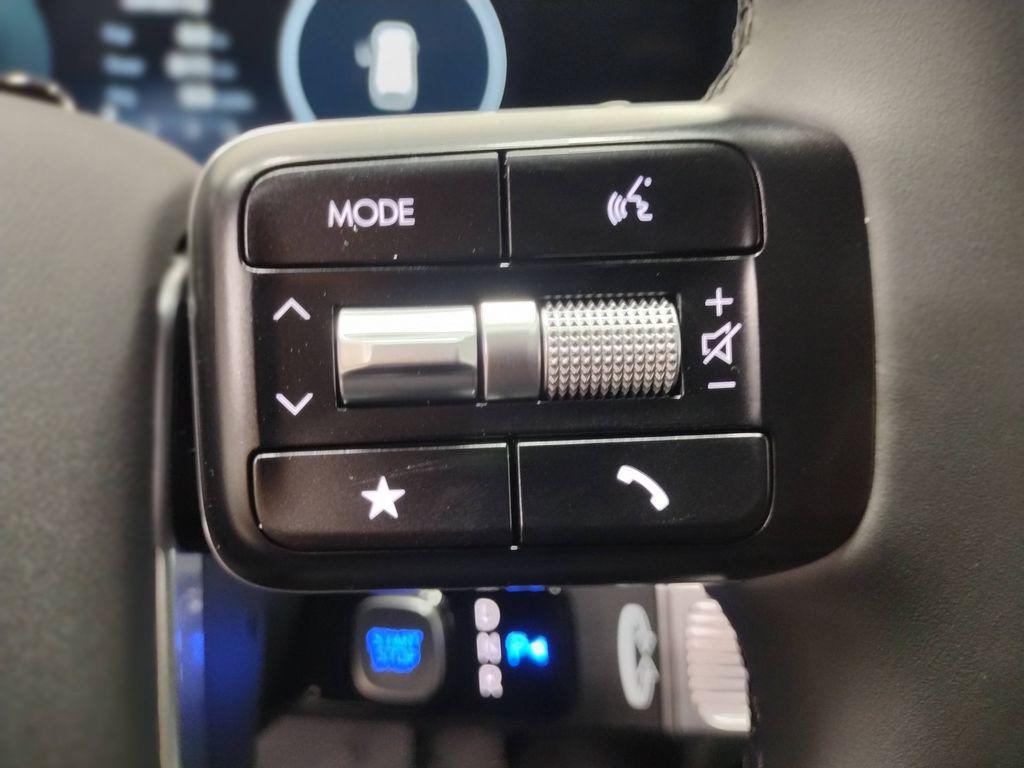 2026 Hyundai Ioniq SEL photo 28