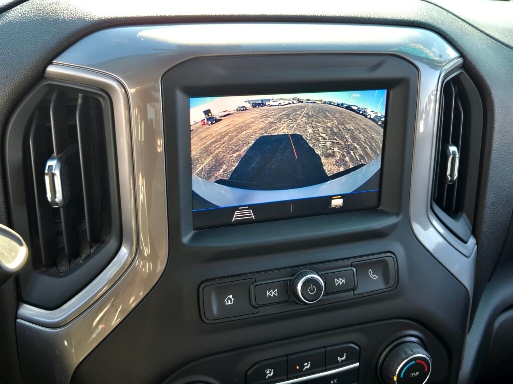 2021 Chevrolet Silverado 2500HD Custom photo 23