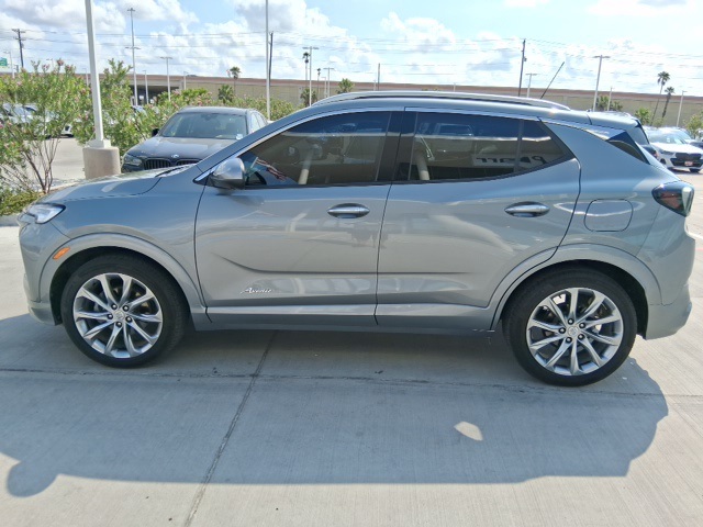 2025 Buick Encore GX Avenir photo 3
