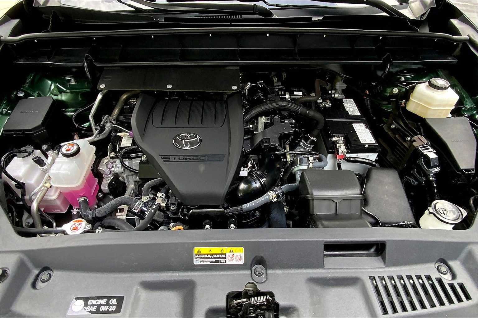 2024 Toyota Highlander XLE photo 28