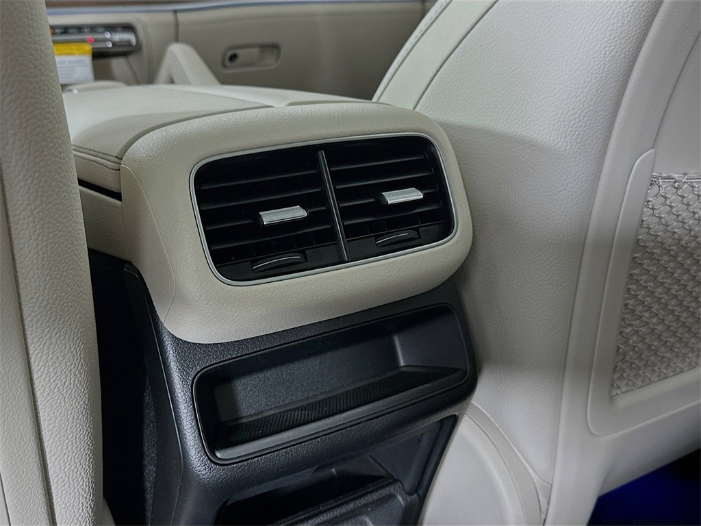 2026 Mercedes Benz GLE 450 4MATIC photo 25