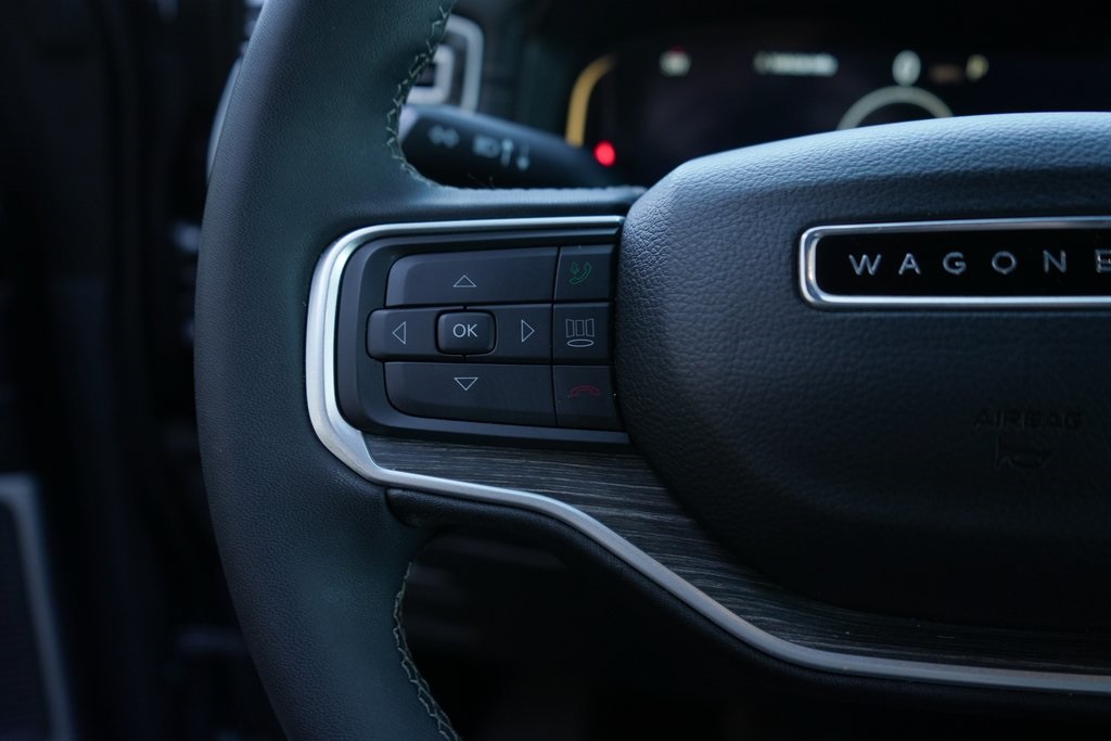 2024 Jeep Wagoneer L Series III photo 20