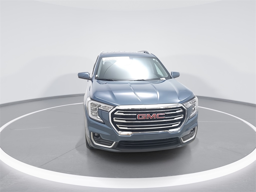 2024 Gmc Terrain SLT photo 2