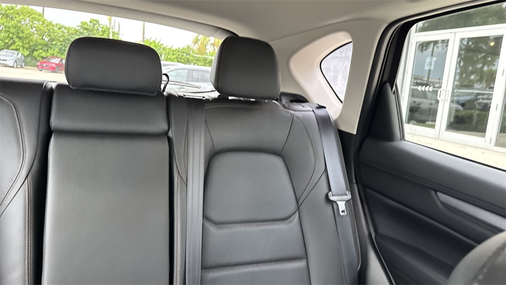 2023 Mazda CX-5 2.5 S Preferred photo 18