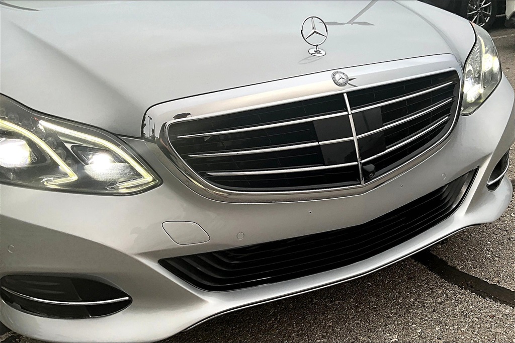 2014 Mercedes Benz E 250 4MATIC photo 26