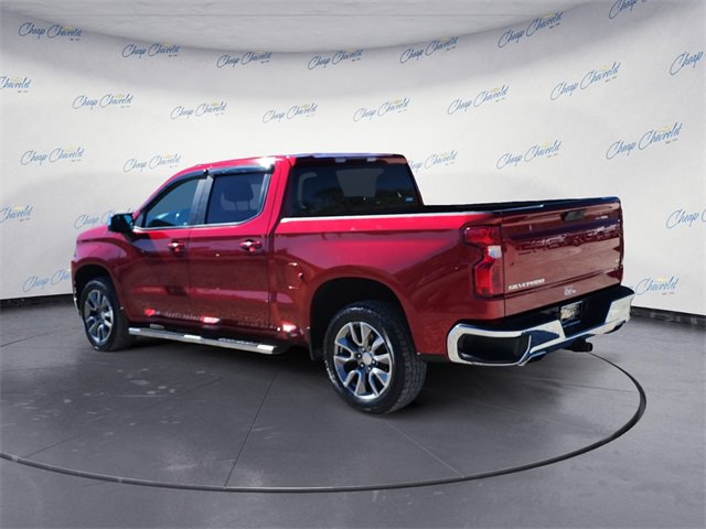 2021 Chevrolet Silverado 1500 LT photo 3