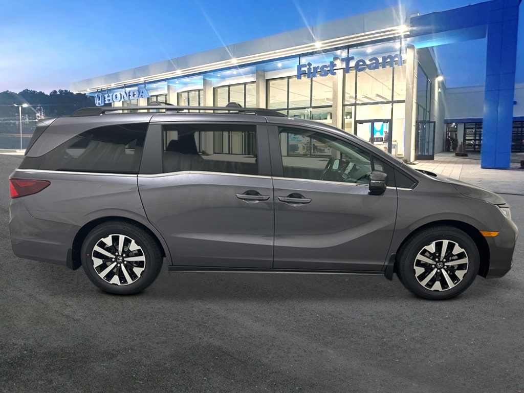 2026 Honda Odyssey EX-L photo 6