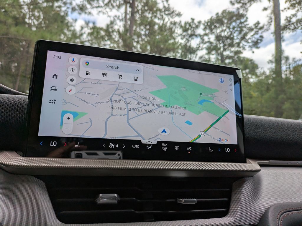 2025 Ford Explorer photo 25