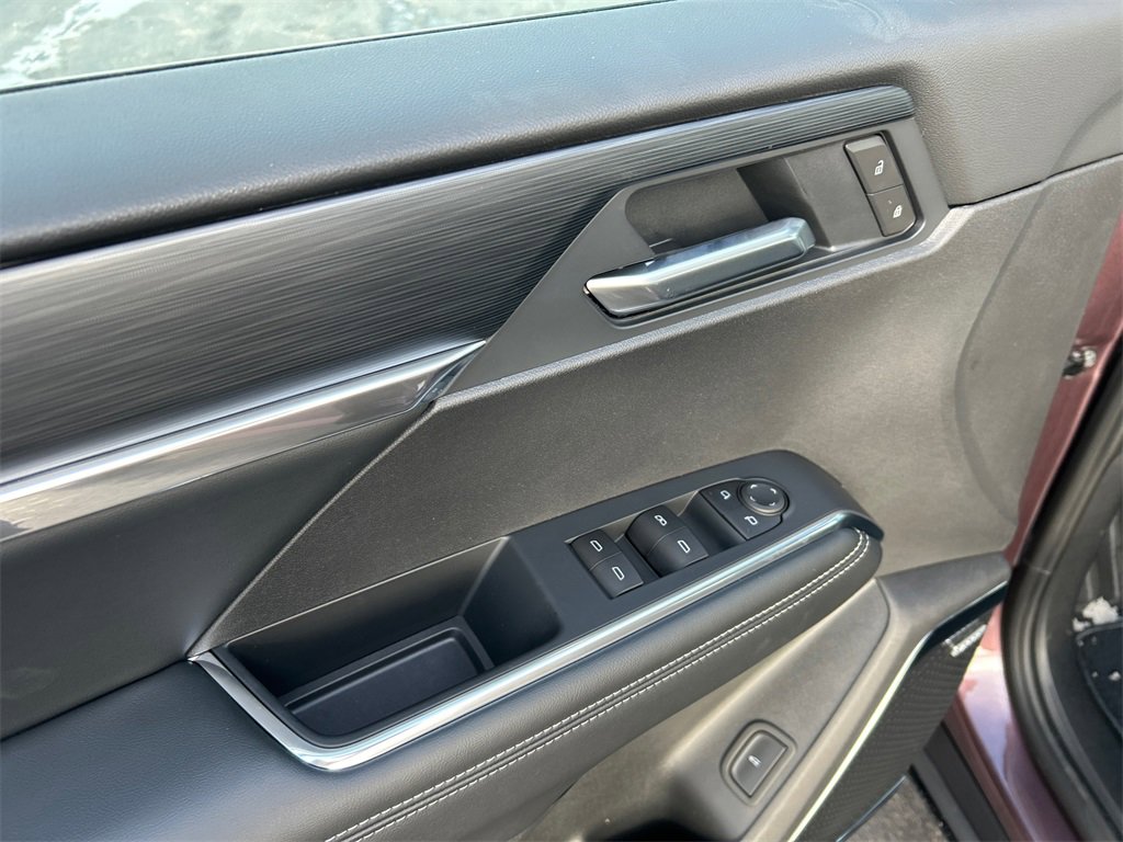 2026 GMC ACADIA - Image 13