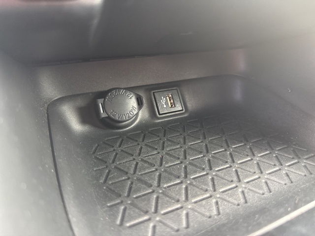 2023 Toyota RAV4 XLE photo 20