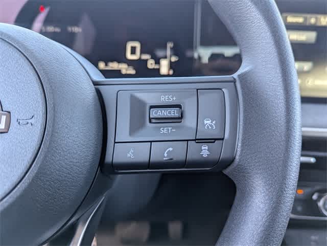 2025 Nissan Kicks SV photo 27