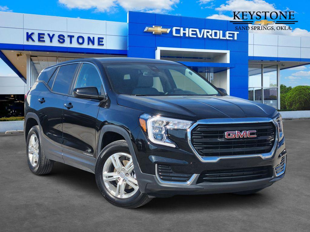 2024 GMC Terrain SLE's photo