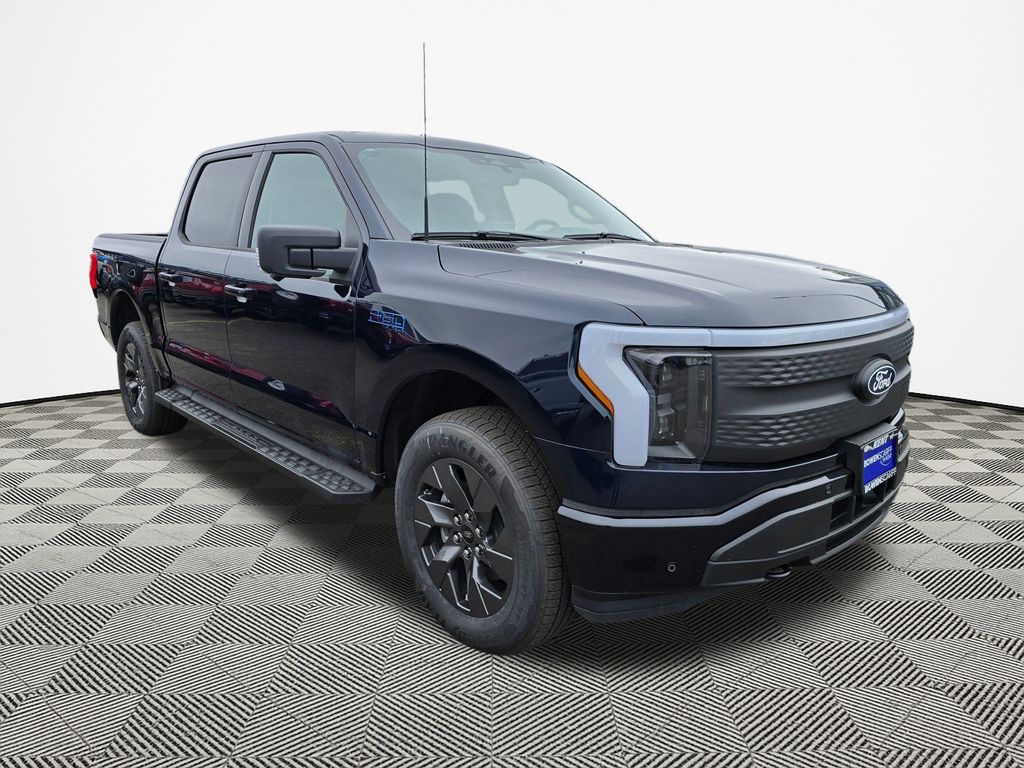 2025 Ford F-150 Lightning photo 3