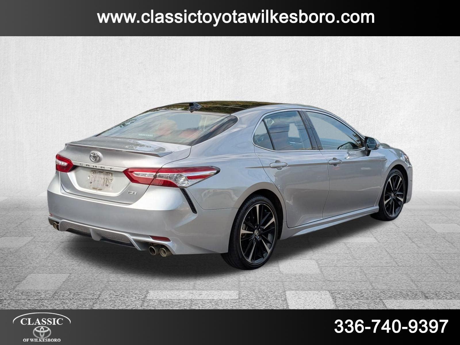 2020 Toyota Camry XSE photo 5