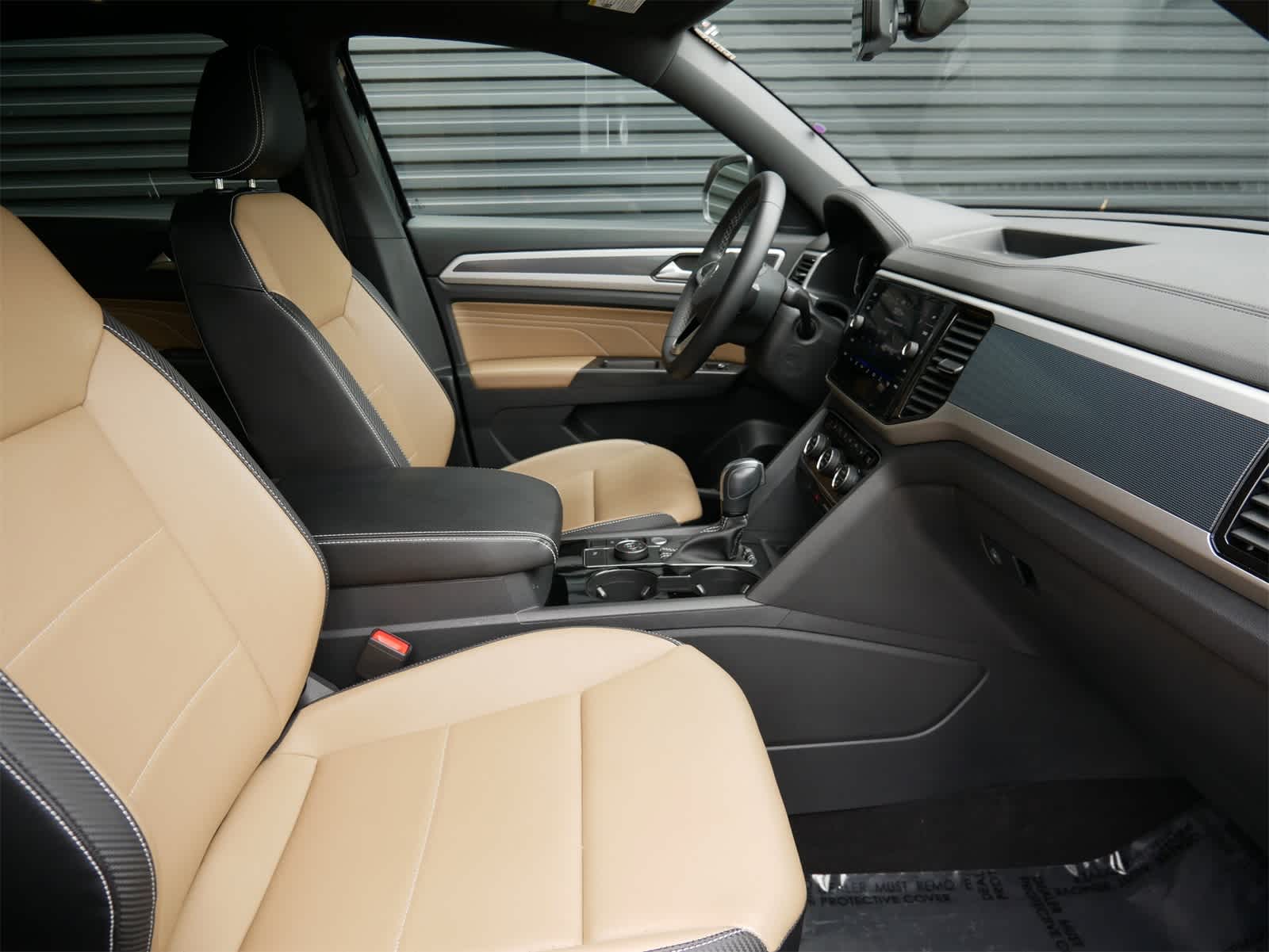 2022 Volkswagen Atlas Cross Sport V6 SE Technology photo 26