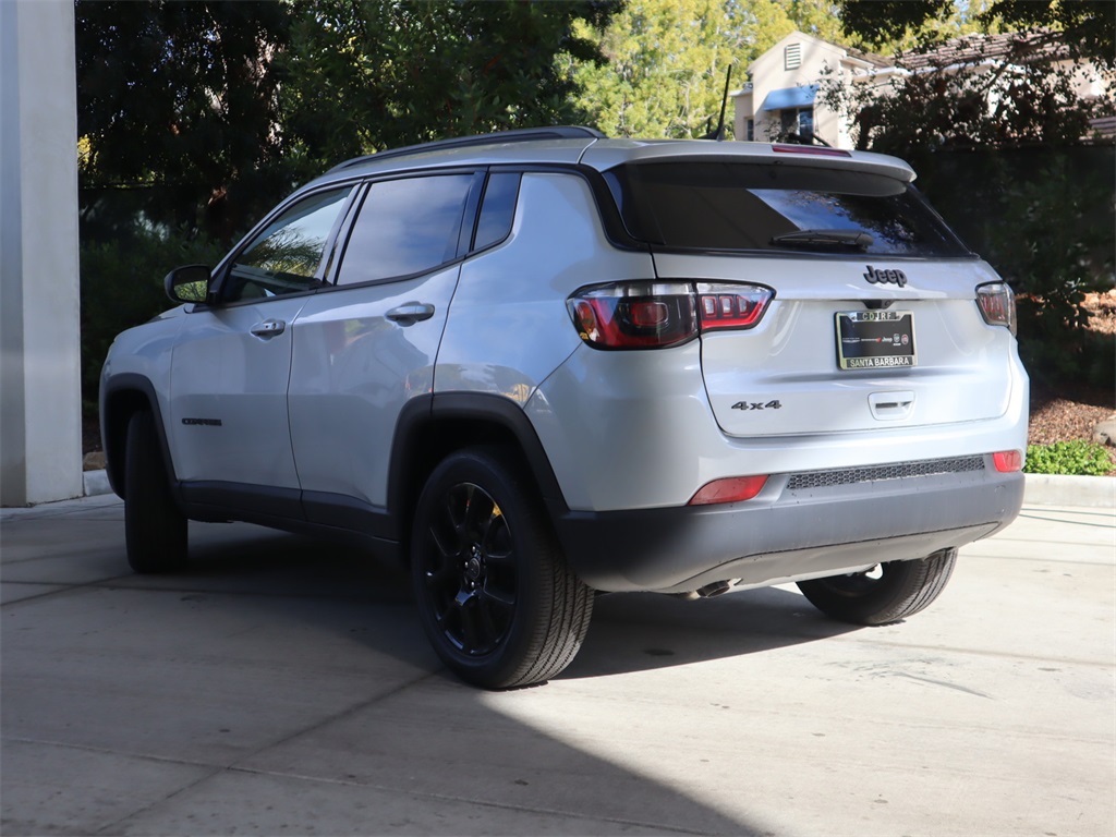 2025 Jeep Compass Latitude photo 4