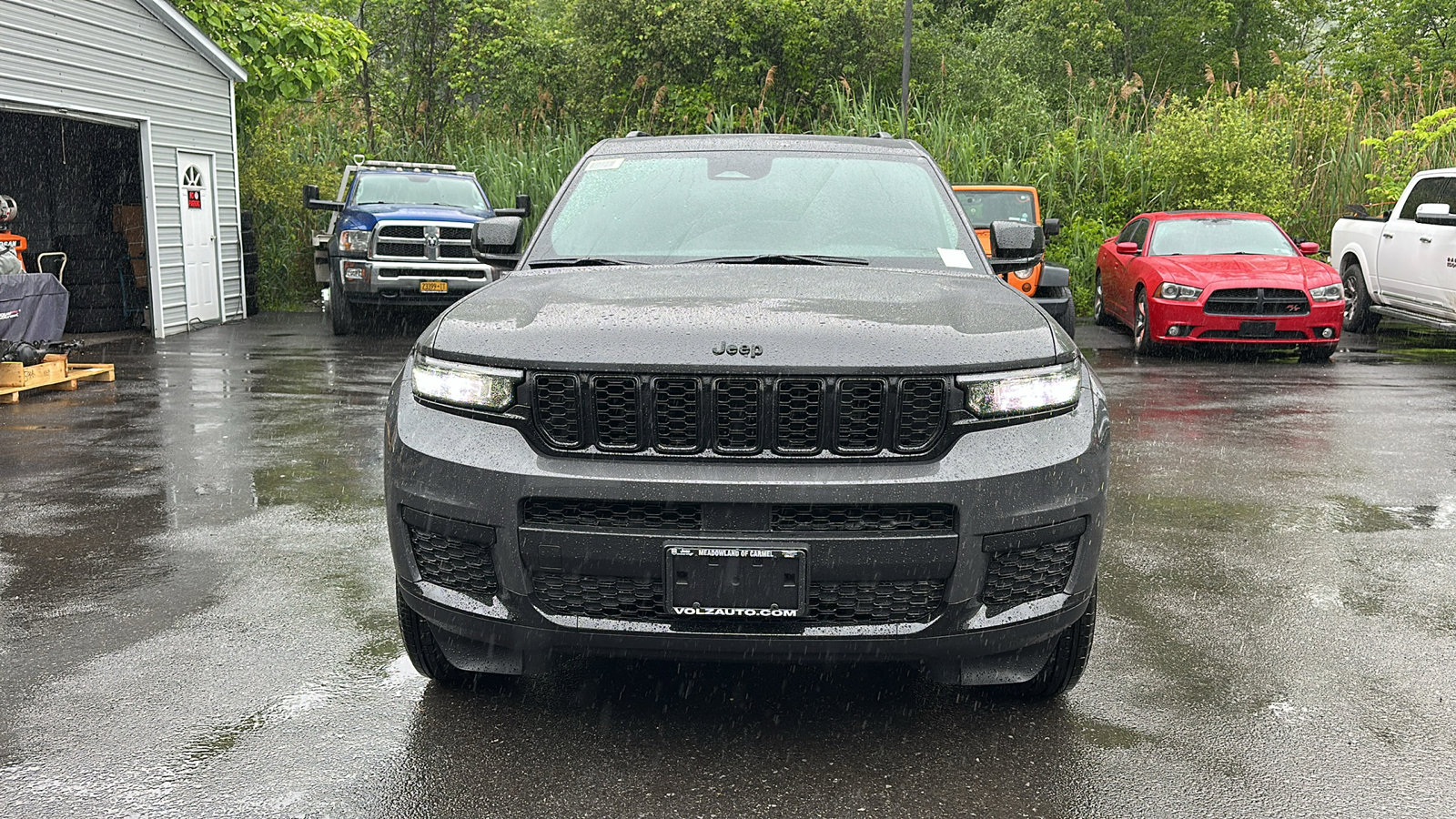 2025 Jeep Grand Cherokee Altitude X photo 3