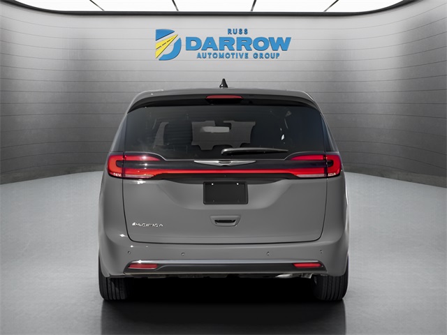 2025 Chrysler Pacifica photo 3