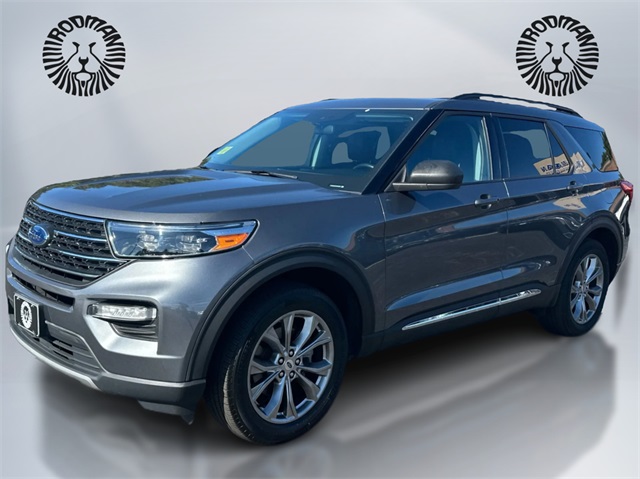 2022 Ford Explorer XLT's photo