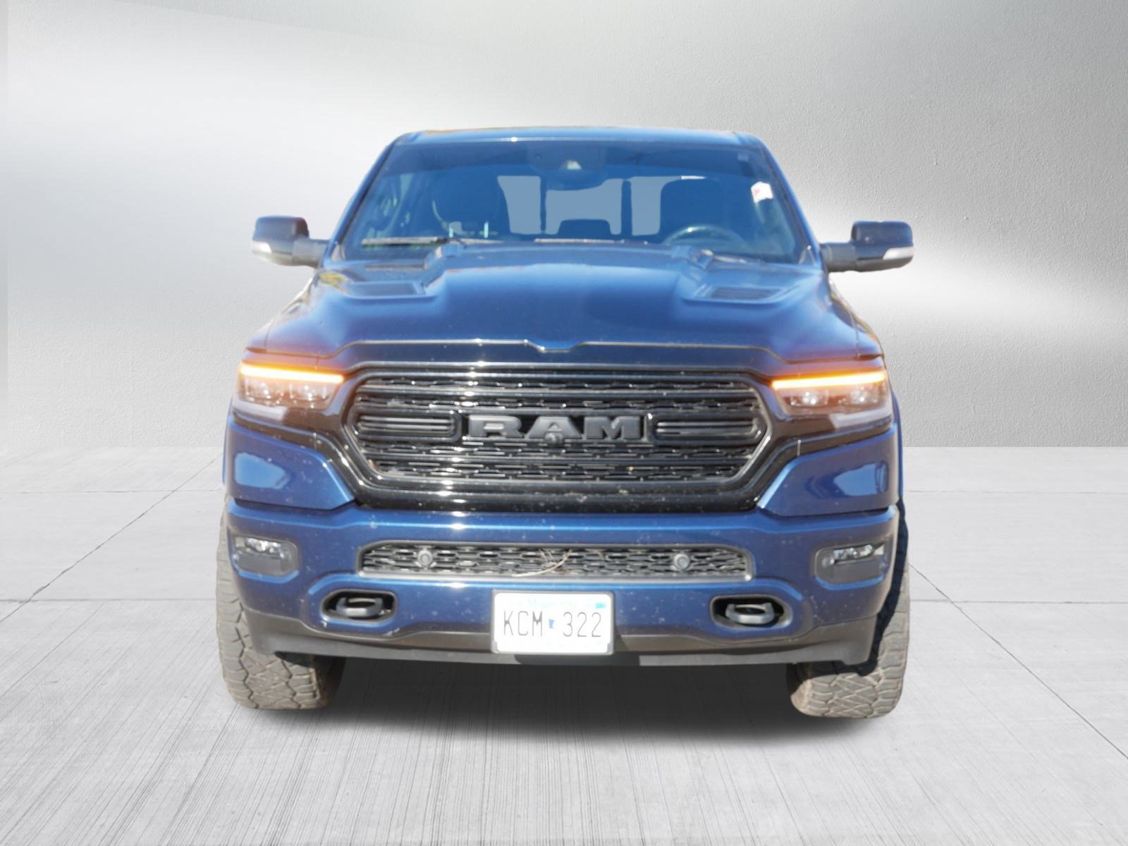 2022 Ram 1500 Limited photo 2