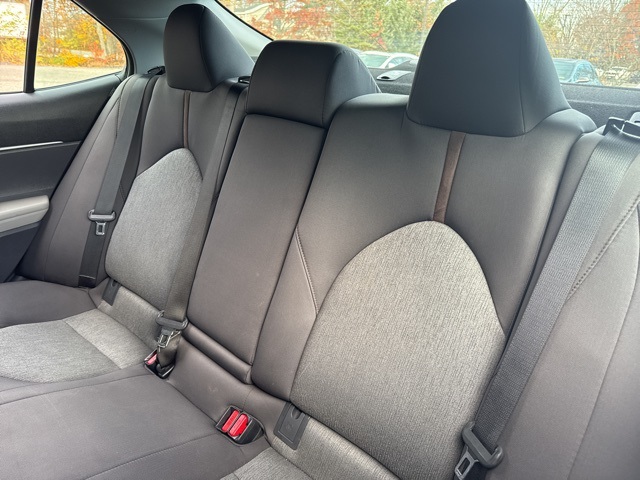 2018 Toyota Camry LE photo 4