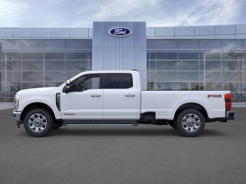 2025 Ford F-350 Lariat photo 3