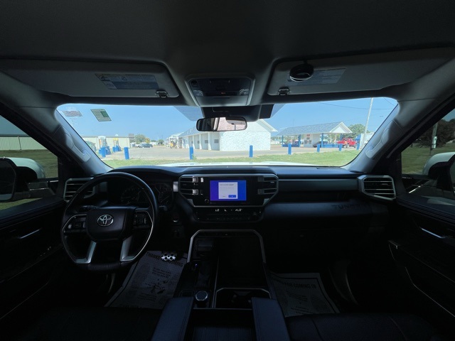 2022 Toyota Tundra SR5 photo 2
