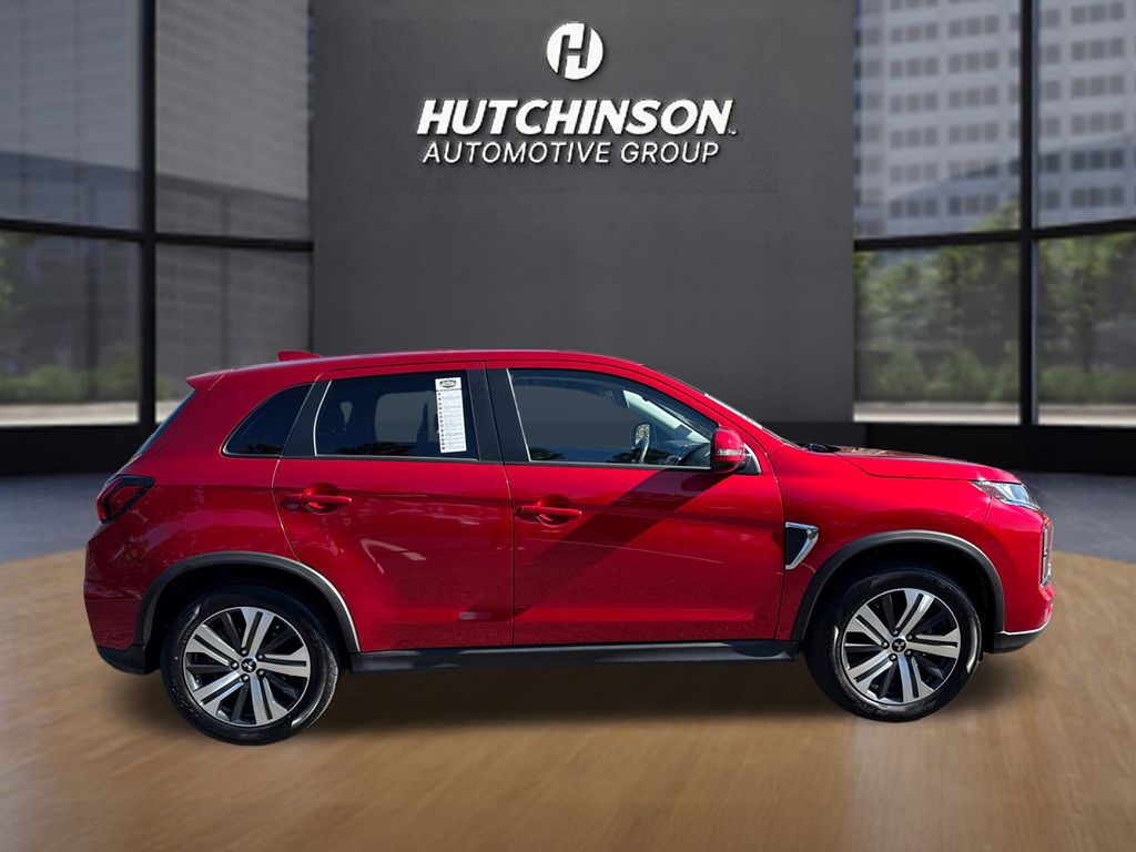 2024 Mitsubishi Outlander Sport ES photo 2