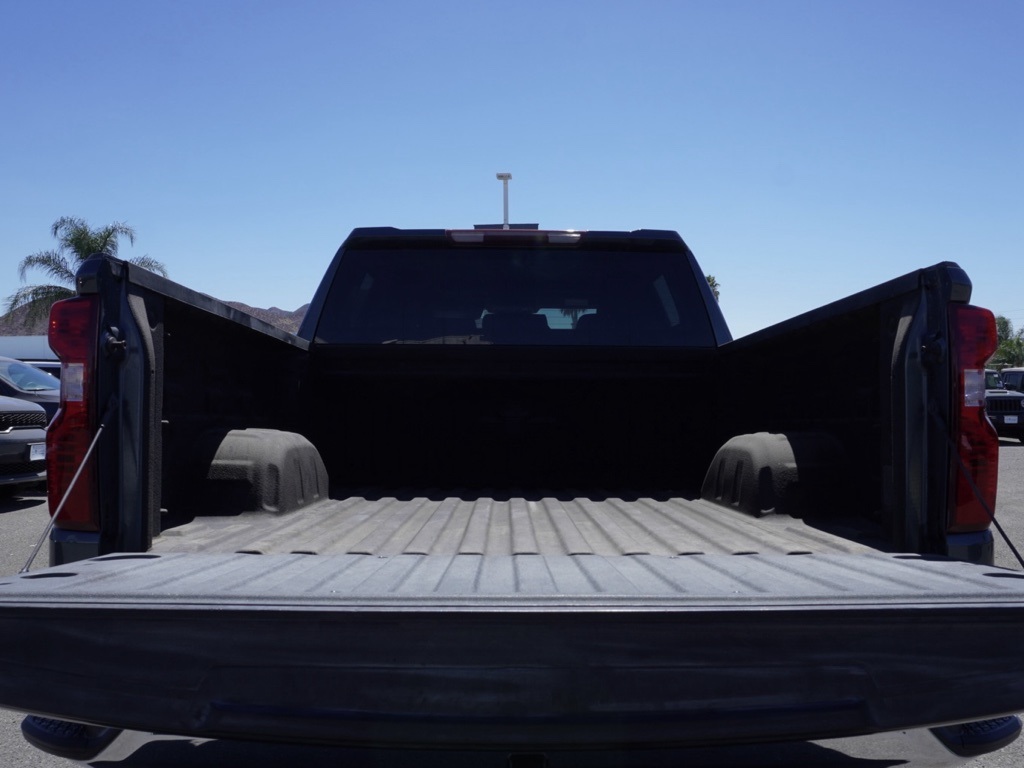 2019 Chevrolet Silverado 1500 LT photo 5