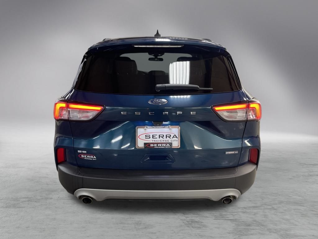 2020 Ford Escape SE Sport Hybrid photo 4