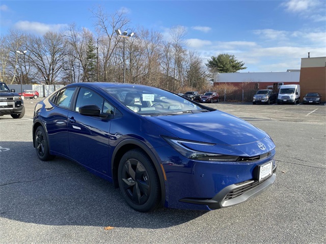 2026 Toyota Prius LE's photo