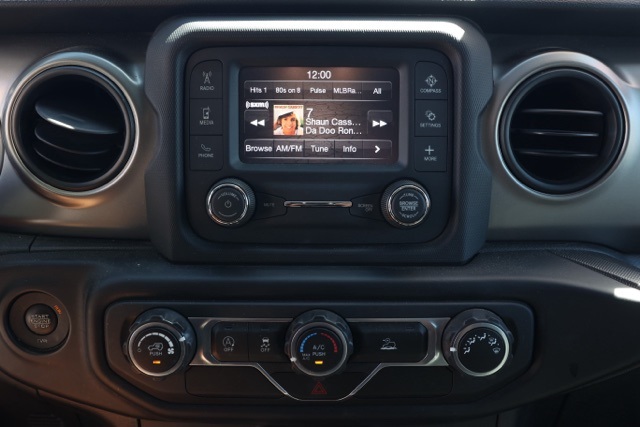 2021 Jeep Wrangler Unlimited Sport photo 27