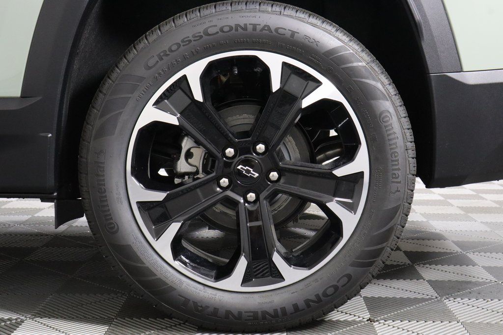 2026 Chevrolet Equinox LT photo 12