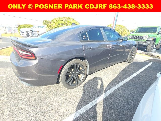 2016 Dodge Charger SXT
