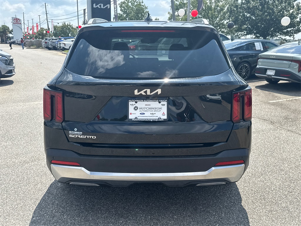 2025 Kia Sorento S photo 4